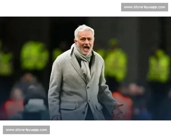 罗马诺：费内巴切接近租借杜兰，穆里尼奥钦点锋线新援