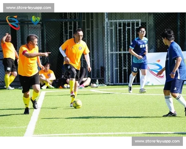 第五届社区杯 8 人制足球赛通州赛区热血开赛